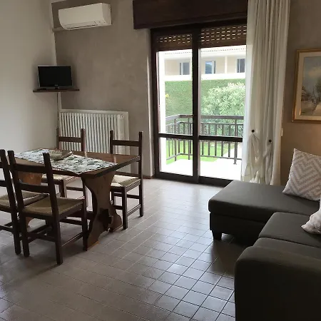 Lazise Promenade Manzoni Apartment *