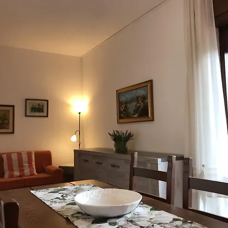 Lazise Promenade Manzoni *