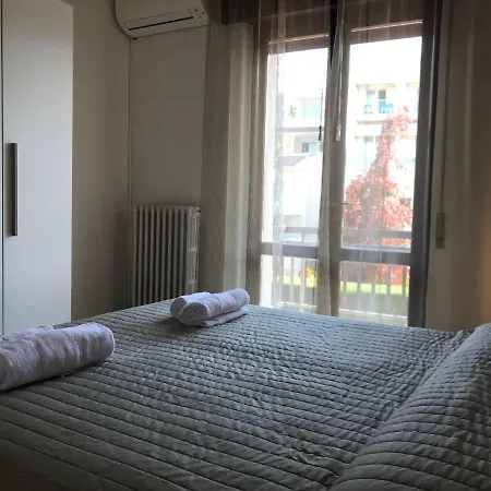 Lazise Promenade Manzoni Apartment